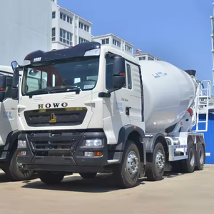 Camion Mobile della betoniera di trasporto del cemento di HOWO Sinotruck 12cbm 8x4 con i pezzi di ricambio - Product Image 3