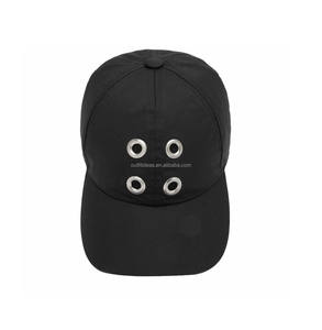 Casquette de baseball unisexe DRKSHDW en noir avec quatre œillets réglables en métal, œillets avant, casquette de baseball pour femmes et hommes - Product Image 1