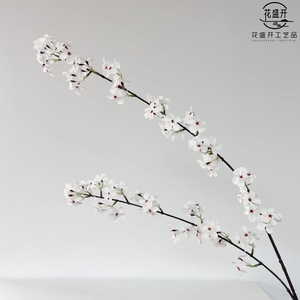 Branches artificielles en bois de rose, fleurs en soie blanches, haute simulation, décoration de mariage, utilisation en extérieur, bouquet - Product Image 4