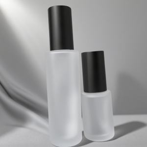 ขวดแก้วปั๊มโลชั่นแบบพ่นฝอยละเอียด สีดำด้านหรูหรา ขนาด 20/30/40/50/60/80/100/120 มล. สำหรับบรรจุภัณฑ์เครื่องสำอางบำรุงผิว - Product Image 4