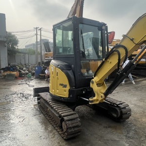 Miniexcavadora YANMAR ViO35-6B Usada de 3.5 Toneladas con Giro Cero y Sistema Hidráulico - Product Image 1