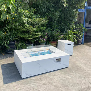 Ensemble <span class=keywords><strong>de</strong></span> table <span class=keywords><strong>de</strong></span> foyer en <span class=keywords><strong>pierre</strong></span> frittée et sectionnelle <span class=keywords><strong>de</strong></span> patio extérieur <span class=keywords><strong>de</strong></span> 5 pièces en blanc avec coussins et couvercle/roche <span class=keywords><strong>de</strong></span> <span class=keywords><strong>lave</strong></span> - Product Image 5