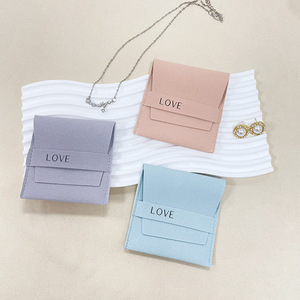 Nuova Borsa Portaoggetti in Finta Pelle e Velluto con Apertura a Ribalta per Gioielli, Occhiali, Orologi e Accessori, 8*8 cm - Product Image 1