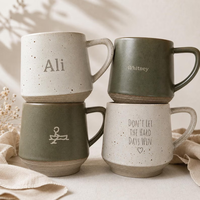 Mug en grès rustique gravé sur mesure, tasse à café en céramique mouchetée personnalisée, cadeau personnalisé pour amis et famille