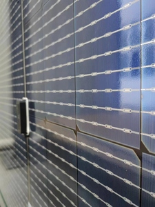 Panel solar BIPV de las mejores tarifas, 330W, doble vidrio, mono bifacial, 365W, 370W, tipo PERC, silicio policristalino para casa de techo - Product Image 4