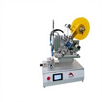 Petite machine d'étiquetage à aspiration de haute précision pour cartes de batterie, films, sacs, cartons, bouteilles, bouchons – Personnalisation, fonctionnement manuel, longue durée de vie