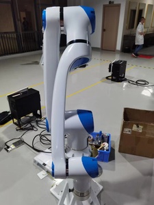 Robot Colaborativo Marca CNGBS Modelo G10L con Ventosa para Transferencia de Piezas Pequeñas en Línea de Procesamiento de Alimentos Automática - Product Image 1