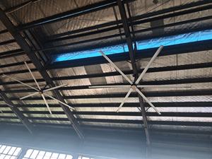 Ventilador Industrial Comercial de 7.3m (24 pies) HVLS, Ventilador de Techo Industrial de Ahorro de Energía con Motor de Accionamiento Directo - Product Image 4