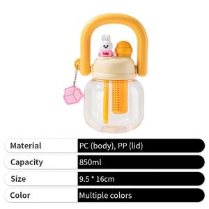 Botella de Agua Transparente de 850 ml con Diseños de Dibujos Animados para Niños, Varios Colores, para Uso Doméstico, Venta al por Mayor - Product Image 4