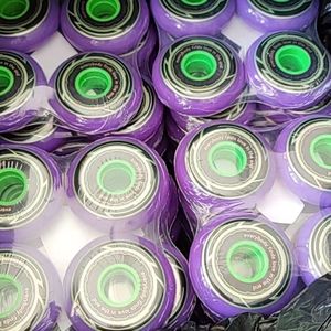 Support de patins <span class=keywords><strong>à</strong></span> roulettes pour enfants <span class=keywords><strong>à</strong></span> trois roues, patins de course <span class=keywords><strong>à</strong></span> quatre roues, support de patins <span class=keywords><strong>à</strong></span> roulettes de vitesse, support de couteau de patinage - Vente directe usine Ruidongle - Product Image 6