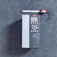 Convertisseur de fréquence original Danfoss VLT FC-302 7,5 kW, modèle FC-302P7K5T5E20, triphasé 380 V, VFD