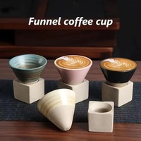 Tasse à café en forme de cône triangulaire japonais rétro en céramique pour la maison et le bureau