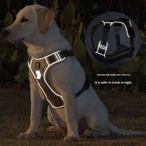 Arnés para Perros Grandes y Sólidos, Tela Oxford, Cintas Modernas, Acolchado, Antidesgarro, Resistente al Desgaste, Arnés de Pecho a Prueba de Explosiones para Mascotas - Product Image 1
