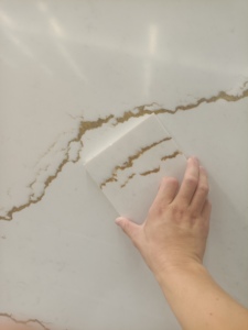 Dalle de quartz Goldtop blanc Calacatta, design moderne, surface à veines dorées, pour cuisine et hôtel, modèle 3D inclus, pierre artificielle - Product Image 5