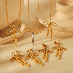 ต่างหูแบบโบว์ 18K ทอง ไทเทเนียม สตีล สร้อยคอ ชุดเครื่องประดับของขวัญสำหรับผู้หญิง TE6839-G - Product Image 1