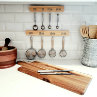 202510 organisateur de cuisine en bois tasse à mesurer et porte-cuillère stockage de cuisine en bois fabriqué à la main cuisine Gadget cintre