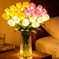 Lampu Malam LED Tulip Buket Bunga Realistis Desain Modern Dekorasi Kamar Tidur Lampu Meja Kecil Buatan Tangan untuk Hadiah Hari Ibu
