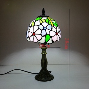Hot Selling Tiffany Style Table <strong>Lamp</strong> <strong>Stained</strong> <strong>Glass</strong> Daisy Flower Pattern Desk <strong>Lamp</strong> <strong>Shade</strong> - Product Image 3