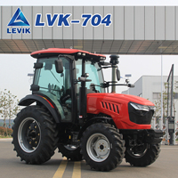 Tracteur agricole compact 4x4 de 70 CV avec ports hydrauliques multiples pour le semis et l'adaptation rapide des équipements agricoles