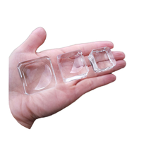 Nouveauté Socle de présentation en verre transparent carré en forme de boule de cristal Style Feng Shui Support de sphère gravé pour Noël