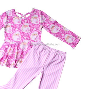 Tenues <span class=keywords><strong>de</strong></span> Noël pour filles personnalisées automne enfant en bas âge costume rose décontracté père noël imprimé cloche bas lait soie filles enfants 2 pièces - Product Image 2