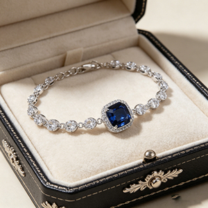Bracelet de luxe en argent 925 avec saphir cultivé en laboratoire, bracelet halo en CZ bleu taille émeraude pour femme, vente en gros disponible - V - Product Image 6