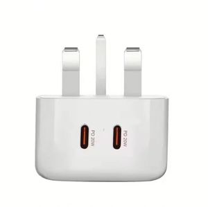 UK <b>Plug</b> PD 40W Wall Charger Dual <b>Type</b>-<b>C</b> PD 20W Mobile Phone Adapter With Retail Box - Product Image 2