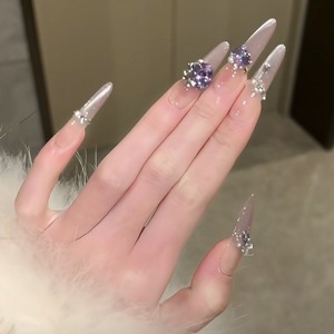 Faux ongles portables faits main, style sexy haut <span class=keywords><strong>de</strong></span> gamme pour le Nouvel An, avec chaîne française et strass scintillants, pour une <span class=keywords><strong>manucure</strong></span> élégante et riche. - Product Image 2