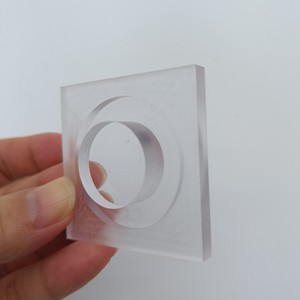 Moule de plaque PC personnalisé Lingmi 100 mm usiné CNC, surface lisse, tolérance de 0,03 mm pour fixation automatisée - Product Image 3