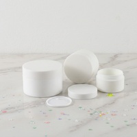 Pot en plastique blanc à double paroi à large ouverture avec couvercle à vis pour emballage de beurre corporel et de produits capillaires