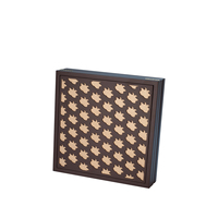 Boîte en bois laqué SAWTRU avec motif sculpté, motif personnalisé, luxe, premium, thé, dattes et chocolat emballés dans des boîtes en bois