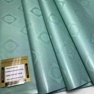 Vente Chaude <span class=keywords><strong>Tissu</strong></span> <span class=keywords><strong>Bazin</strong></span> Africain 160CM en Gros à Bas Prix avec Broderie, Imperméable, Parfumé et au Toucher Lisse pour Vêtements de Mode Masculine - Product Image 6