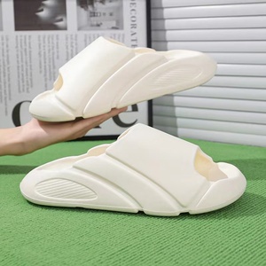 รองเท้าแตะแบบสวมใส่สบายสำหรับผู้ชาย/ผู้หญิง ใส่ได้ทั้งในบ้านและนอกบ้าน ชายหาด แห้งเร็ว เหมาะสำหรับคู่รัก พื้นหนา - Product Image 1