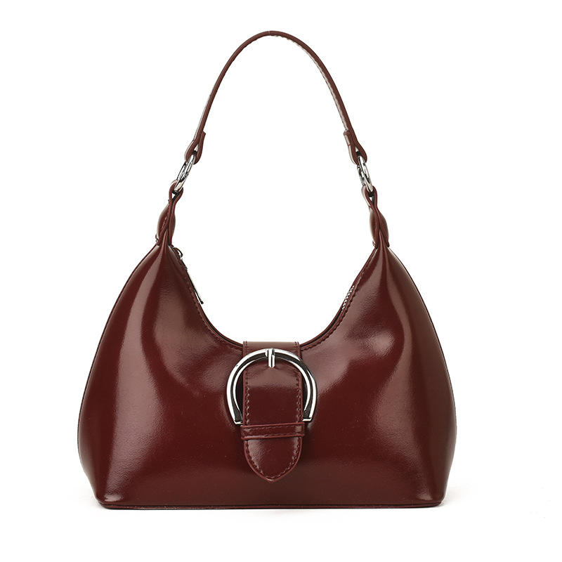 สีแดงเข้ม