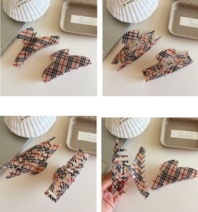 Pince à cheveux classique en plastique à motif écossais, pince requin à motif géométrique, accessoire capillaire pour femme pour usage quotidien - Product Image 6