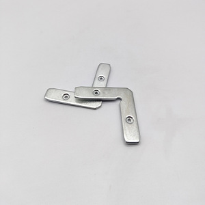 Supports d'angle en aluminium 61x15mm, connecteurs durables à angle droit pour cadre de porte en verre, support de miroir pour vitrine - Product Image 1