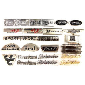 Hochwertige Maßgefertigte Metall-Kleidungsetiketten mit Laserschnitt-Kante Zinklegierung Markenzeichen-Logos Direkt aus Chinesischer Fabrik - Product Image 4