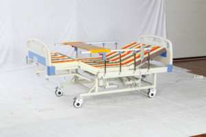 Letti Ospedalieri Manuali Multiuso Certificati ISO in Acciaio per Assistenza Anziani a Prezzo Scontato - Product Image 5