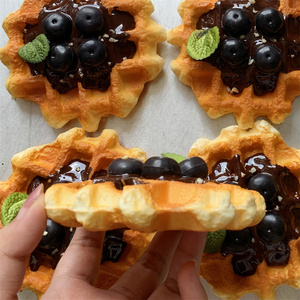 Gaufre belge artisanale au chocolat Nutella, sauce noisette, confiture de fruits myrtille menthe, pour petit-déjeuner, dessert, pain, bonbons artisanaux, DIY - Product Image 5