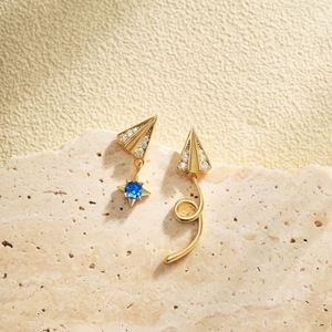 Dylam en Stock Sin Pedido Mínimo Diseño Adorable Plata de Ley 925 Bañada en Oro de 18K Diamante Circonita Cúbica 5A Pendientes de Plata de Ley con Diseño de Avión de Papel - Product Image 2