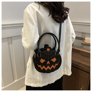 <span class=keywords><strong>Borsa</strong></span> a forma di zucca con motivo a ragnatela e accenti <span class=keywords><strong>rosa</strong></span> <span class=keywords><strong>borsa</strong></span> a tracolla per feste - Product Image 3
