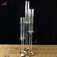 Ensemble de porte-bougies en cristal transparent élégant avec base ronde, décoration de table minimaliste pour mariages et événements de luxe