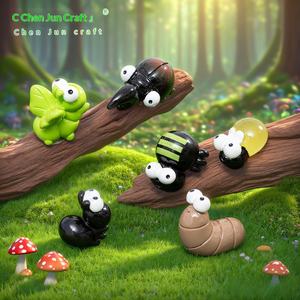 Miniatures de résine pour micro-paysages : Mignonnes fourmis et insectes rayés simulés, accessoires de décoration DIY pour scènes miniatures - Product Image 5