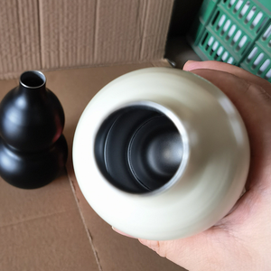 Bouteille d'eau portable de sport en acier inoxydable rétro de luxe léger, en forme de <span class=keywords><strong>gourde</strong></span>, à simple paroi, pour l'extérieur - Product Image 4