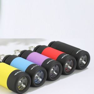 ไฟฉายพกพาอเนกประสงค์แบบพวงกุญแจ พร้อมโลโก้สั่งทำได้ ไฟ LED สีดำ UV ชาร์จ USB ได้ - Product Image 6
