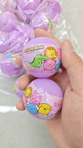 Nuova Sfera d'Uovo in PVC da 50mm con Figurina Miniatura e Musica, Design Cartoon a Colori per Bambini dai 5 Anni in Su - Product Image 3