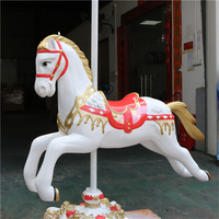 Cheval de carrousel décoratif pour vitrine avec support / Cheval de carrousel de manège / Accessoire en fibre de verre en forme de cheval de carrousel