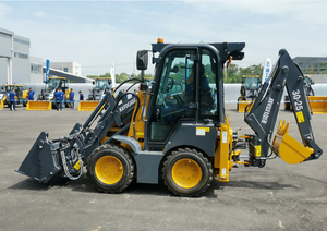 KATOCASE 3025 Retroescavadeira a Diesel com Caçamba de 1m e 25+ Ferramentas, Motor e Bomba de Alta Capacidade de Carga - Product Image 4