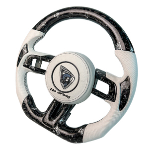 Volant en fibre de carbone forgé noir pour <span class=keywords><strong>Ford</strong></span> <span class=keywords><strong>Mustang</strong></span> 2015 2017 2019 2020 <span class=keywords><strong>2022</strong></span> avec patch pour le pouce, cuir blanc, volant sport - Product Image 2