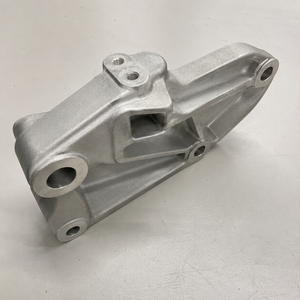 Fabricant de pièces automobiles en aluminium forgé sur mesure selon dessin OEM pour suspension, châssis et composants de véhicules - Product Image 4